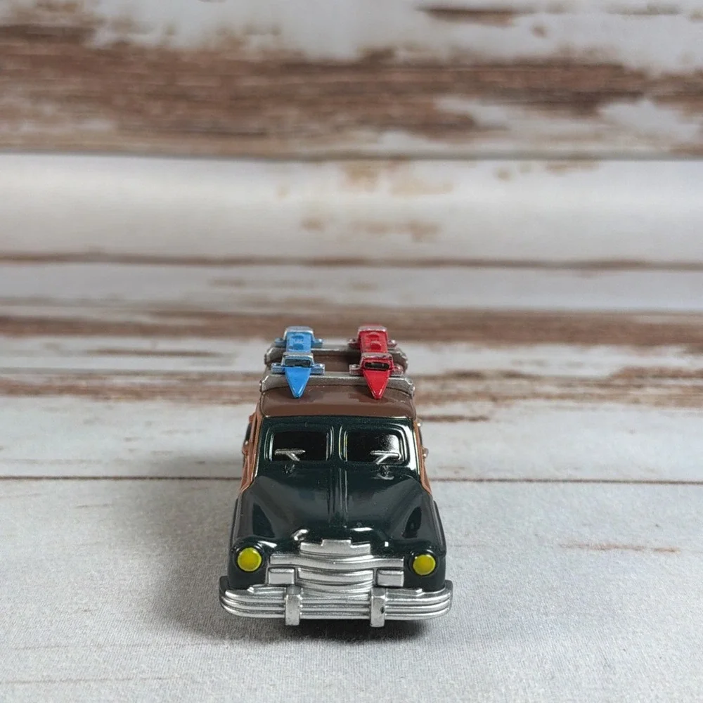 Retro Diecast Beach Wagon Woody Classic Car Toy with Roof Rack